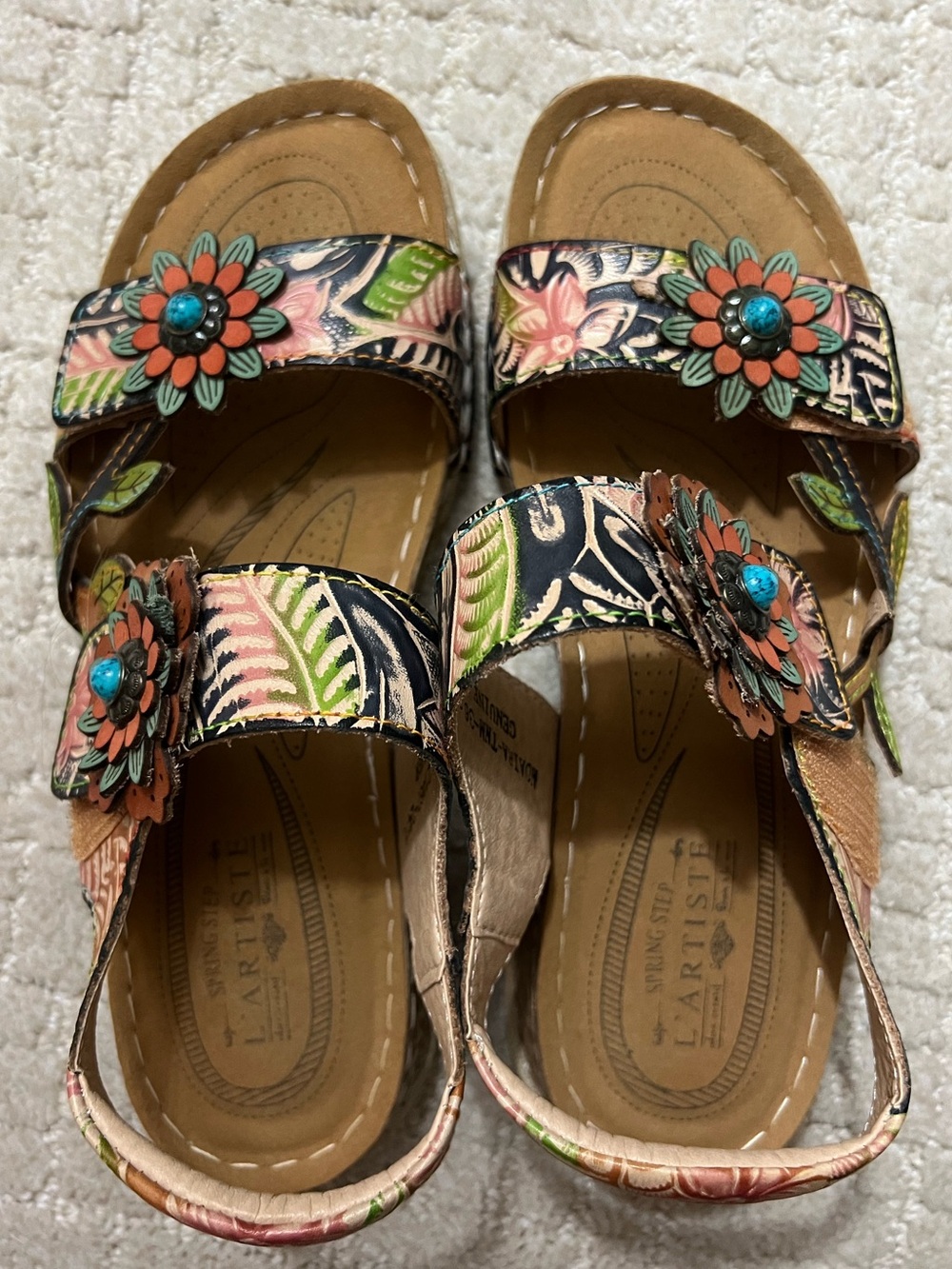 L’Artiste sandals